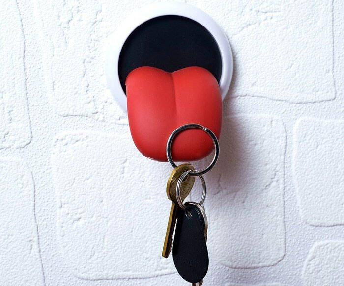 Magnetic Tongue Key Holder - //coolthings.us