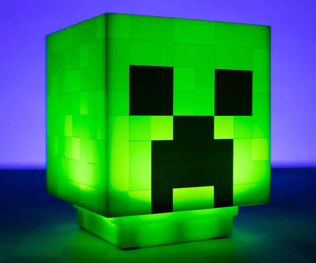 Minecraft Creeper Light - //coolthings.us
