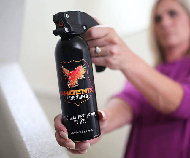 Tactical Pepper Gel & UV Dye Spray - //coolthings.us