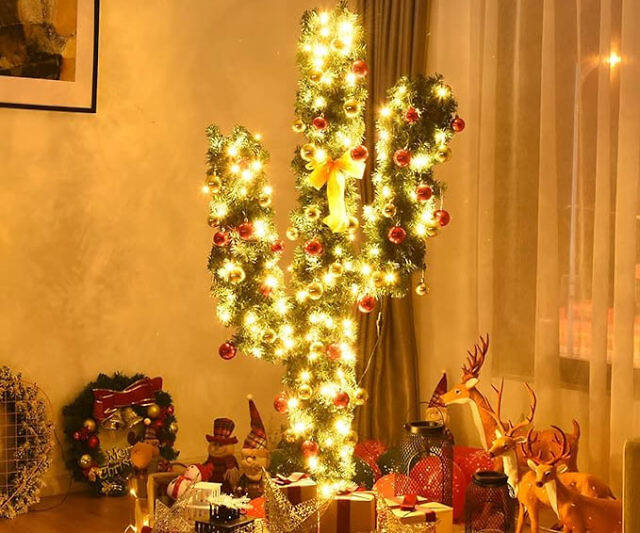 Pre-Lit Cactus Christmas Tree - //coolthings.us
