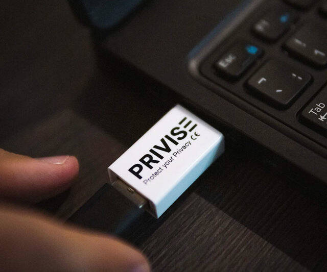 Privise USB Data Blocker - //coolthings.us