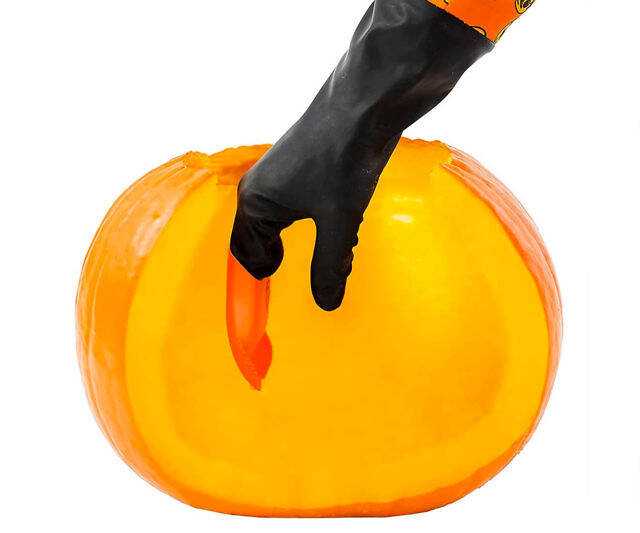 Pumpkin Scraper Glove - //coolthings.us