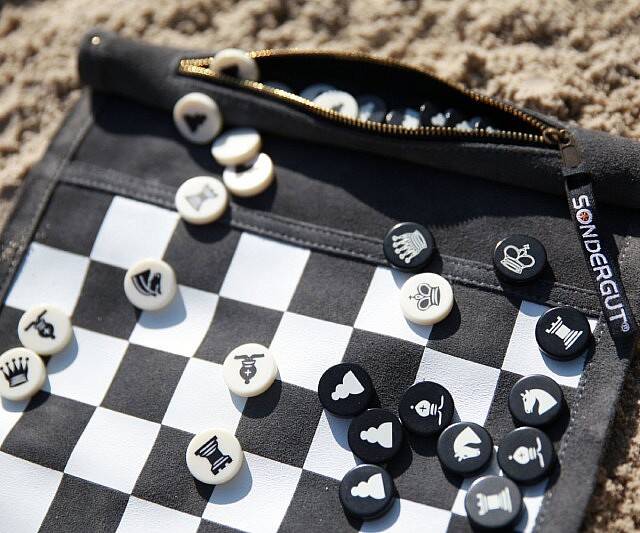 Roll Up Chessboard
