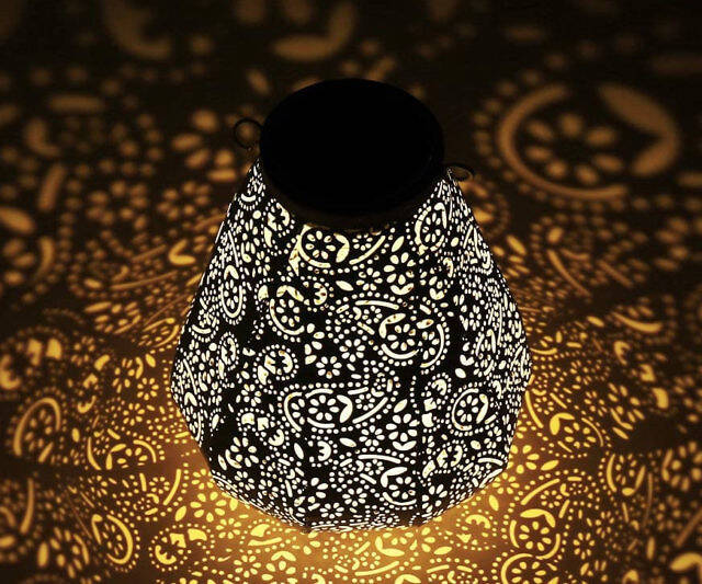 Shadow Casting Hanging Solar Light