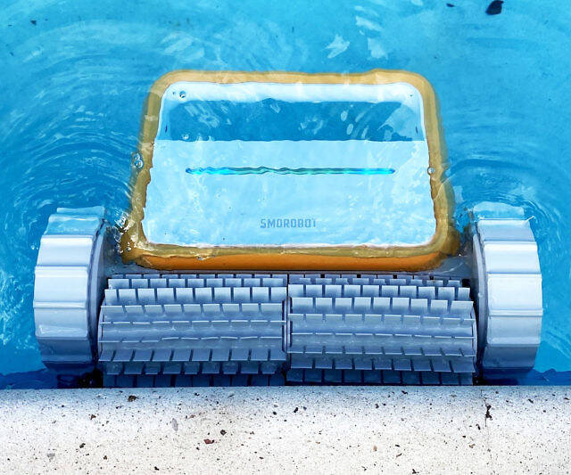 SMOROBOT Tank X11 Pool Cleaning Robot - //coolthings.us