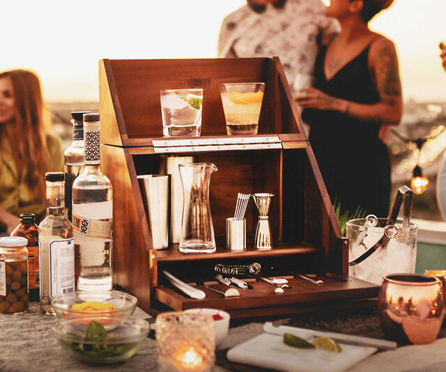 Tabeltop Bar Set - //coolthings.us