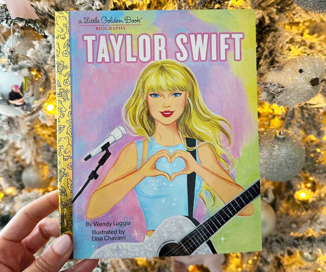 Taylor Swift: Golden Book Biography - //coolthings.us