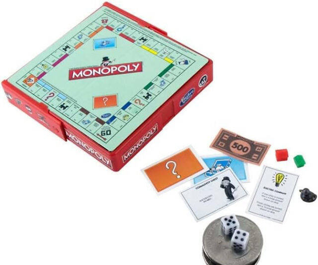 World's Smallest Monopoly Board Game - //coolthings.us