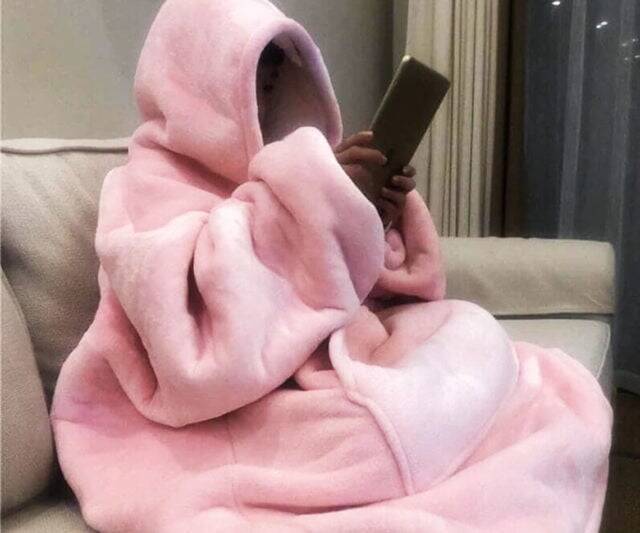 The Giant Blanket Hoodie - //coolthings.us