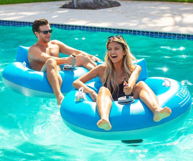 Tube Runner Motorized Pool Float