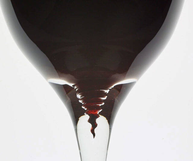 Vacanti Spirale Wine Glass - //coolthings.us